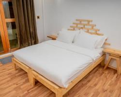 Manta Seaview Guest House
