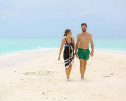 Quicksand-Rasdhoo-Honeymoon-Courple-titulka