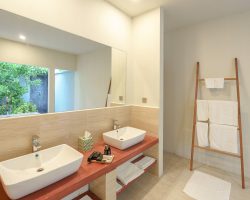 LVV-BATHROOM-3