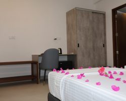 Shams DELUXE ROOM WITH BALCONY Thoddoo